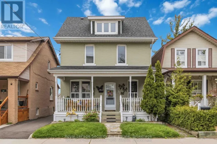 27 HOLLEY AVENUE, Toronto