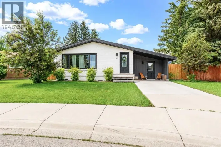 27 Laurel Place W, Brooks