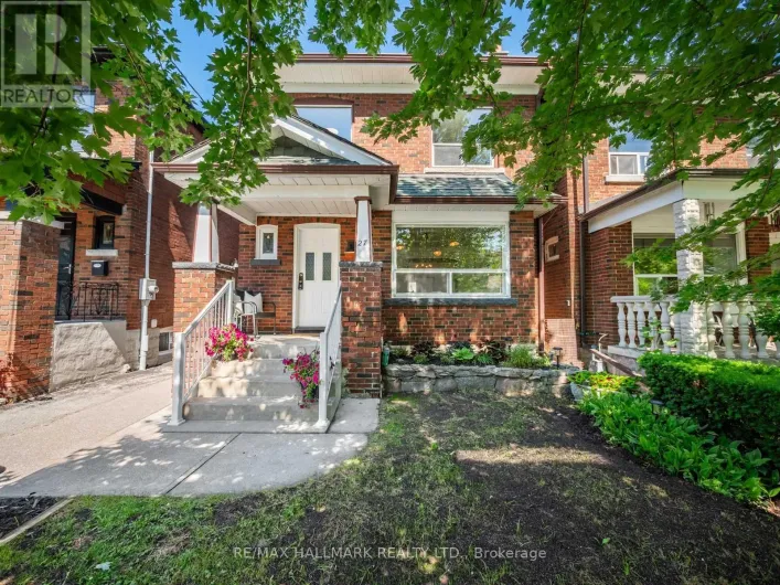 27 LESMOUNT AVENUE, Toronto