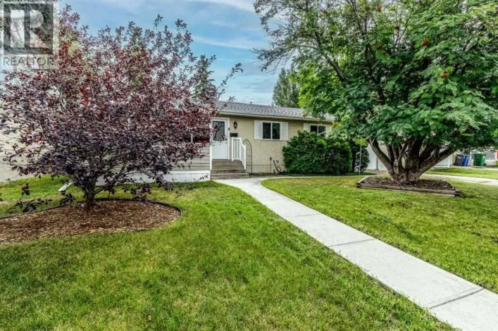 27 Martin Close, Red Deer