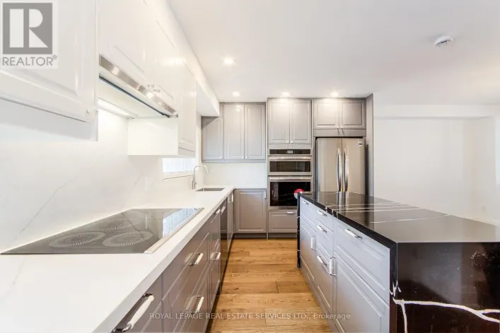 27 POPLAR CRESCENT, Aurora