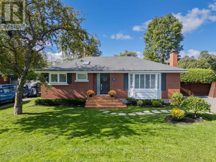 27 ROUNDHAY DRIVE, Ottawa