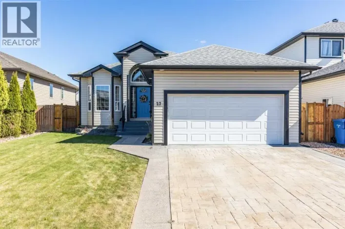 27 Somerset Crescent SE, Medicine Hat