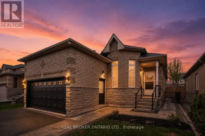 27 SPRUCE BOULEVARD, Halton Hills