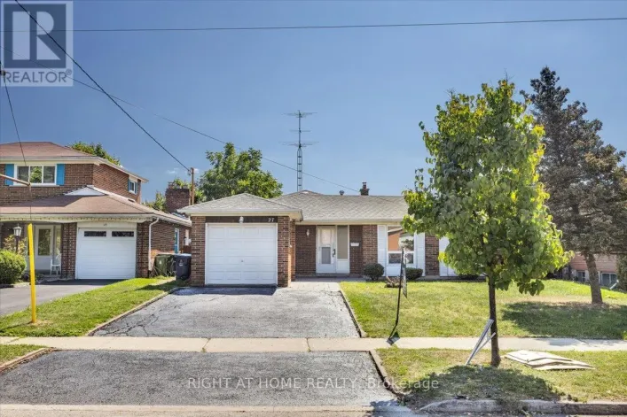 27 VILLATA GARDENS, Toronto