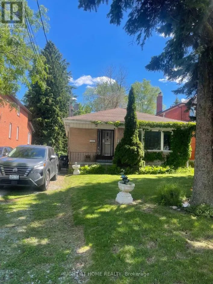 27 WANITA ROAD, Toronto