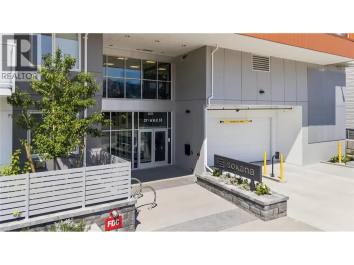 270 Riverside Drive Unit# 415, Penticton