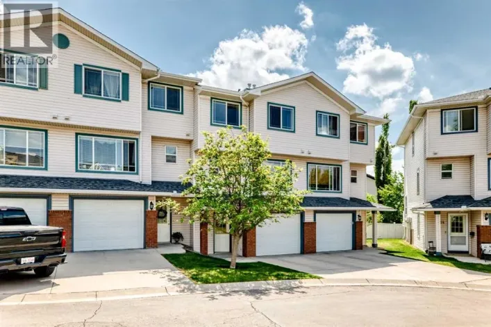 270 Rocky Ridge Court NW, Calgary