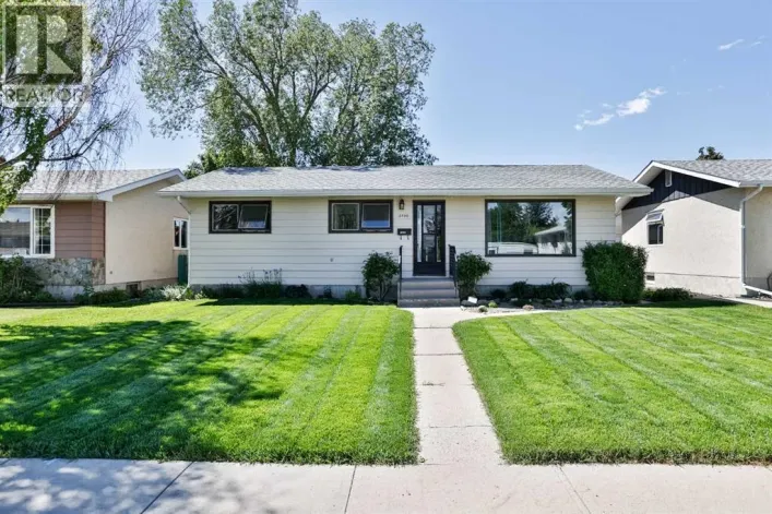 2700 12 Avenue N, Lethbridge