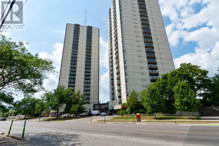 2703 - 323 COLBORNE STREET, London East