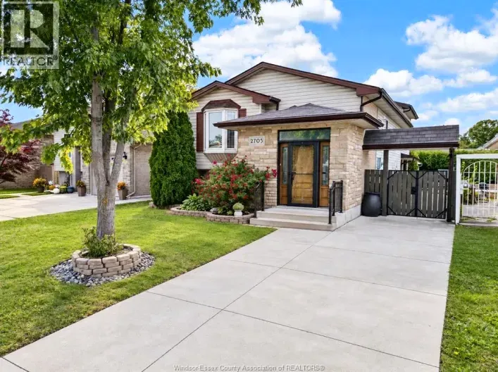 House for sale: 2705 ROBERT, Windsor
