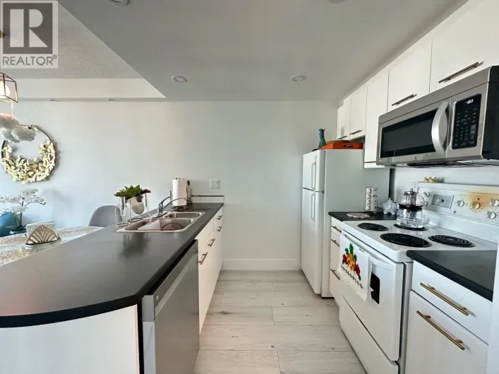 2707 1331 W GEORGIA STREET, Vancouver