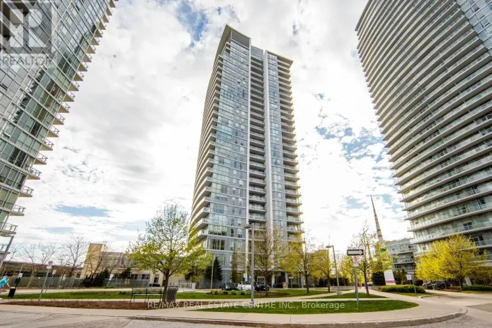 2707 - 66 FOREST MANOR ROAD, Toronto
