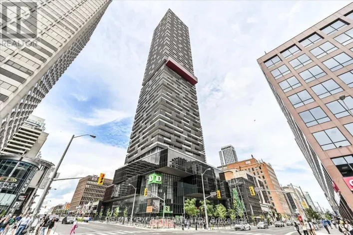 2707 - 8 EGLINTON AVENUE E, Toronto