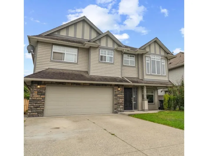 27082 35 AVENUE, Langley