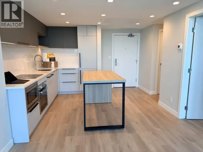 270X 567 EMERSON STREET, Coquitlam
