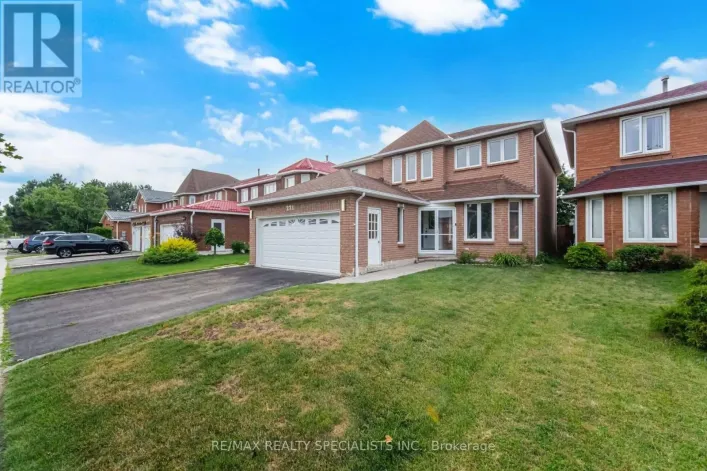 271 NAHANI WAY, Mississauga