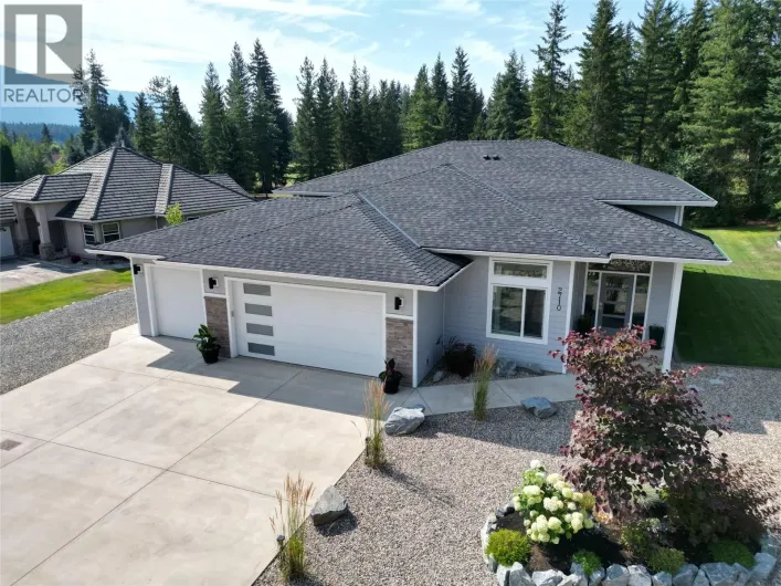 2710 Golf Course Drive, Blind Bay