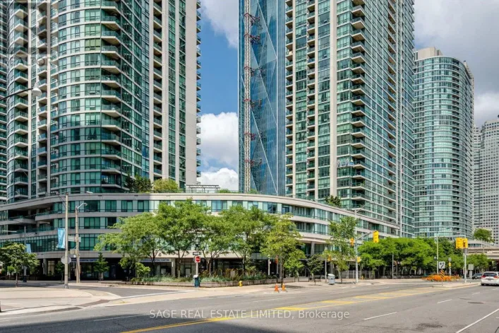 Apartment for sale: 2711 - 16 YONGE STREET, Toronto