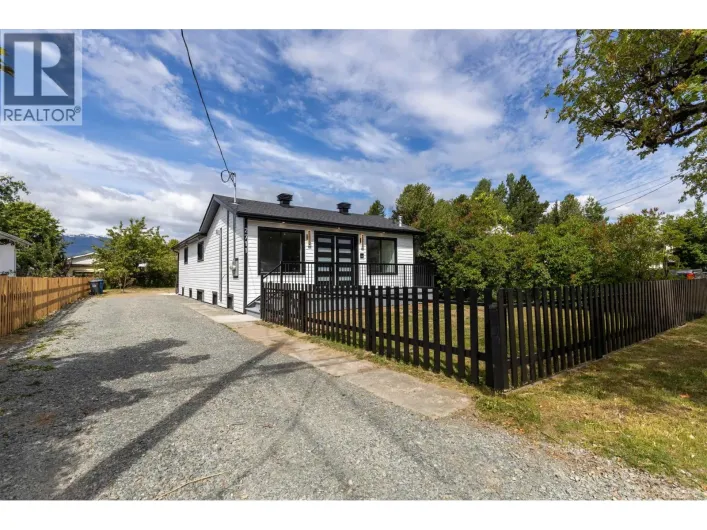 2711 SPARKS STREET, Terrace