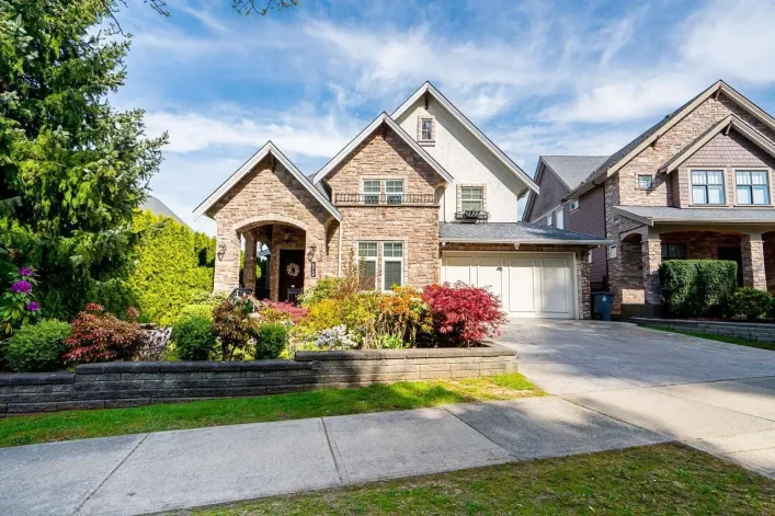 2712 163A STREET, Surrey