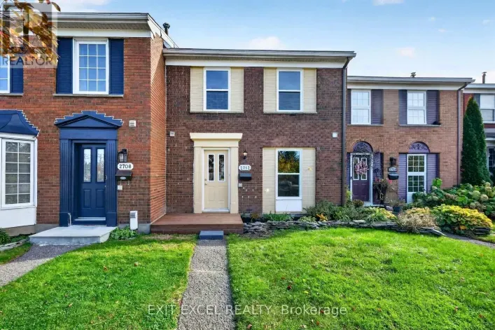Row / Townhouse for sale: 2712 BASELINE ROAD, Ottawa
