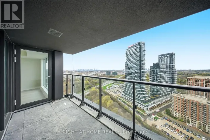 2716 - 1 QUARRINGTON LANE, Toronto