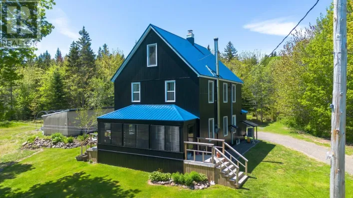 2716 West Side Middle River Road, Middle River