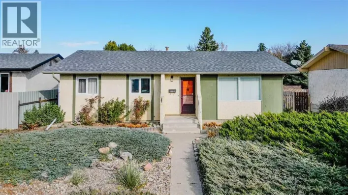 2717 10A Avenue N, Lethbridge