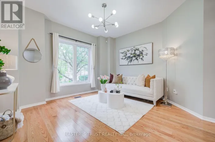 272 - 23 OBSERVATORY LANE, Richmond Hill