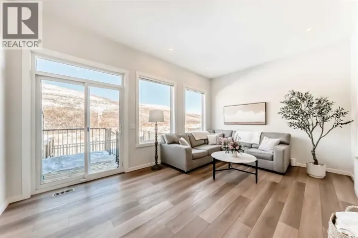 272 Cranbrook Square SE, Calgary