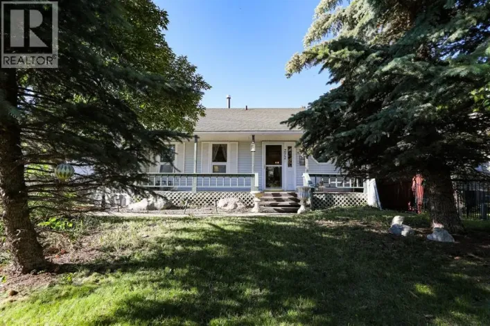 272 E 2 Avenue S, Magrath