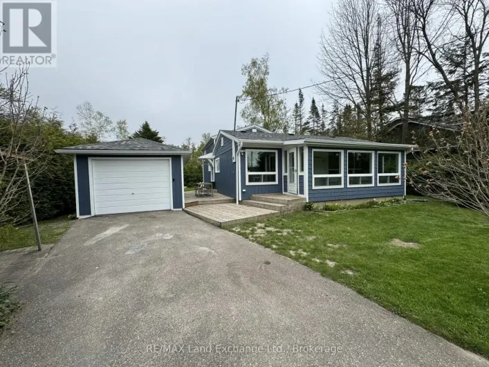 272 HURON ROAD, Huron-Kinloss