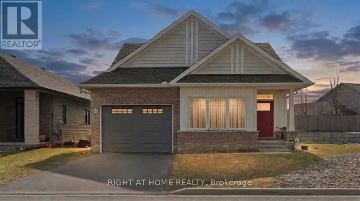 272 MAYGRASS WAY, Ottawa