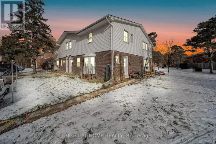 272 WESTCOURT PLACE, Waterloo