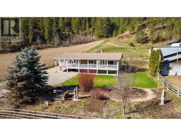 2720 Salmon River Road, Salmon Arm