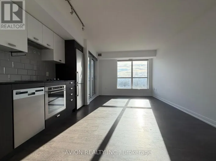 2722 - 275 VILLAGE GREEN SQUARE, Toronto