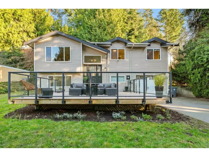 2722 BAYVIEW STREET, Surrey