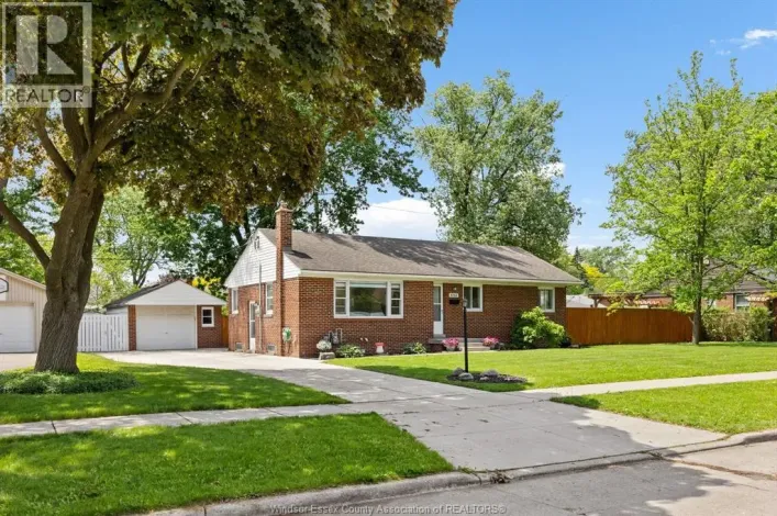 2725 RANDOLPH AVENUE, Windsor