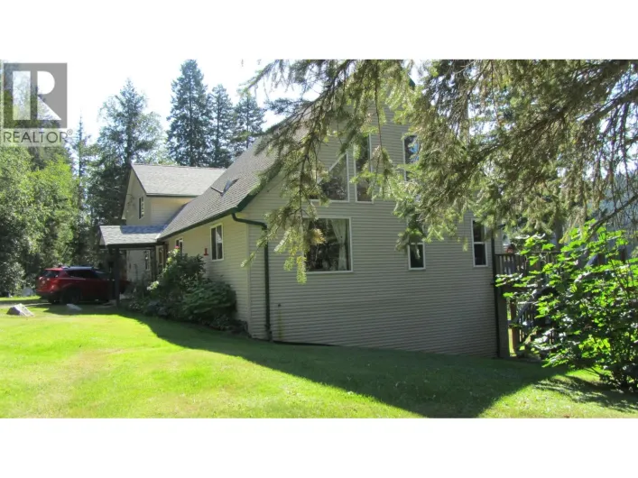 2729 EAGLE CREEK ROAD, Canim Lake