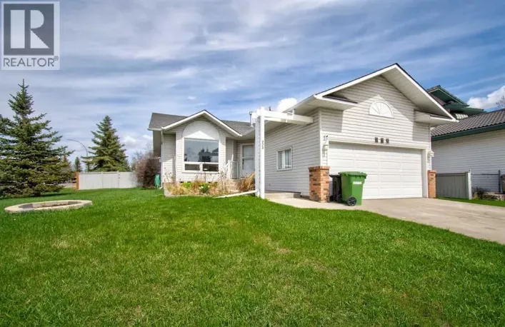 273 Woodside Road NW, Airdrie