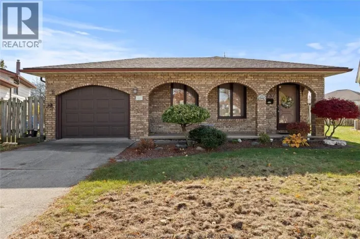 2737 BRAMLEY CRESCENT, Windsor