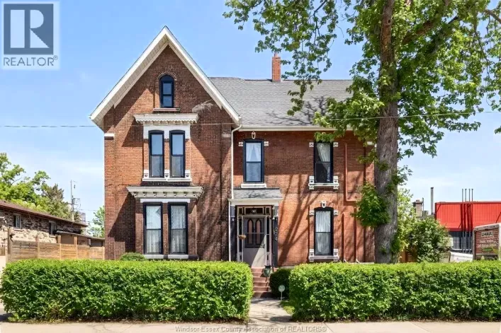 274 CRAWFORD AVENUE, Windsor
