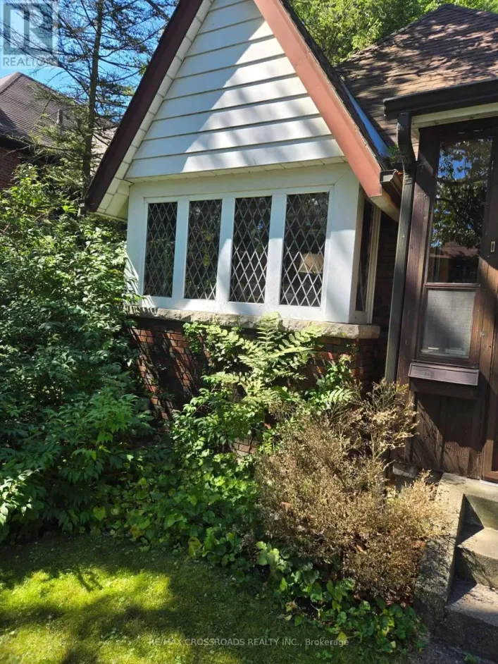 274 INDIAN ROAD, Toronto