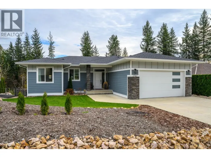 2741 Golf Course Drive, Blind Bay
