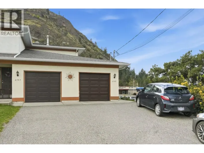 2749 Riffington Place, West Kelowna