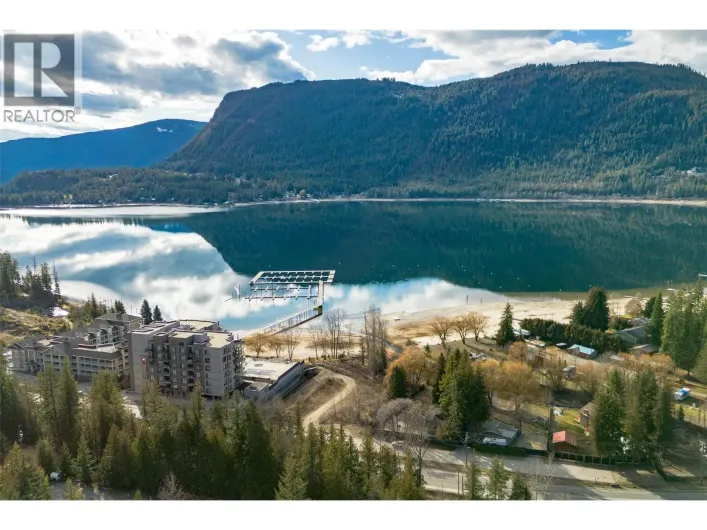275 Bayview Drive, Sicamous