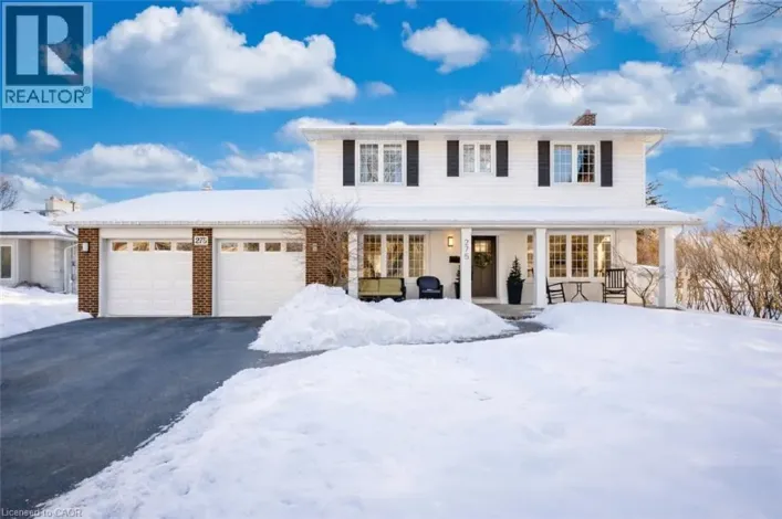 275 CAMBORNE Crescent, Burlington