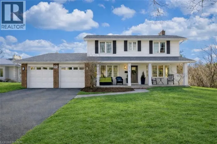 275 CAMBORNE Crescent, Burlington