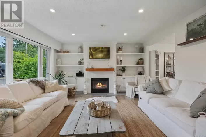 275 Centennial Dr, Courtenay